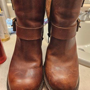FreeBird Boots Size 6